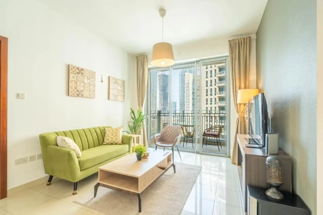 Luxury 1Bed Apartment Steps Away From Burj Khalifa Dubai United Arab Emirates