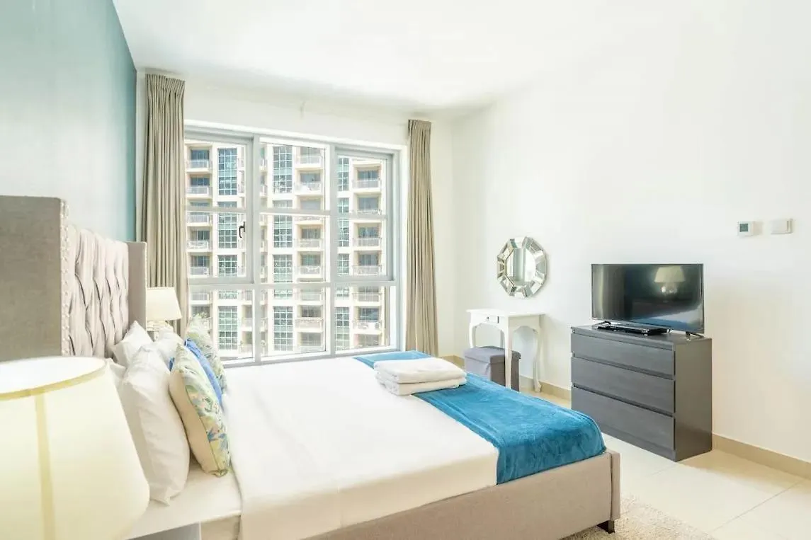 Luxury 1Bed Apartment Steps Away From Burj Khalifa Dubai