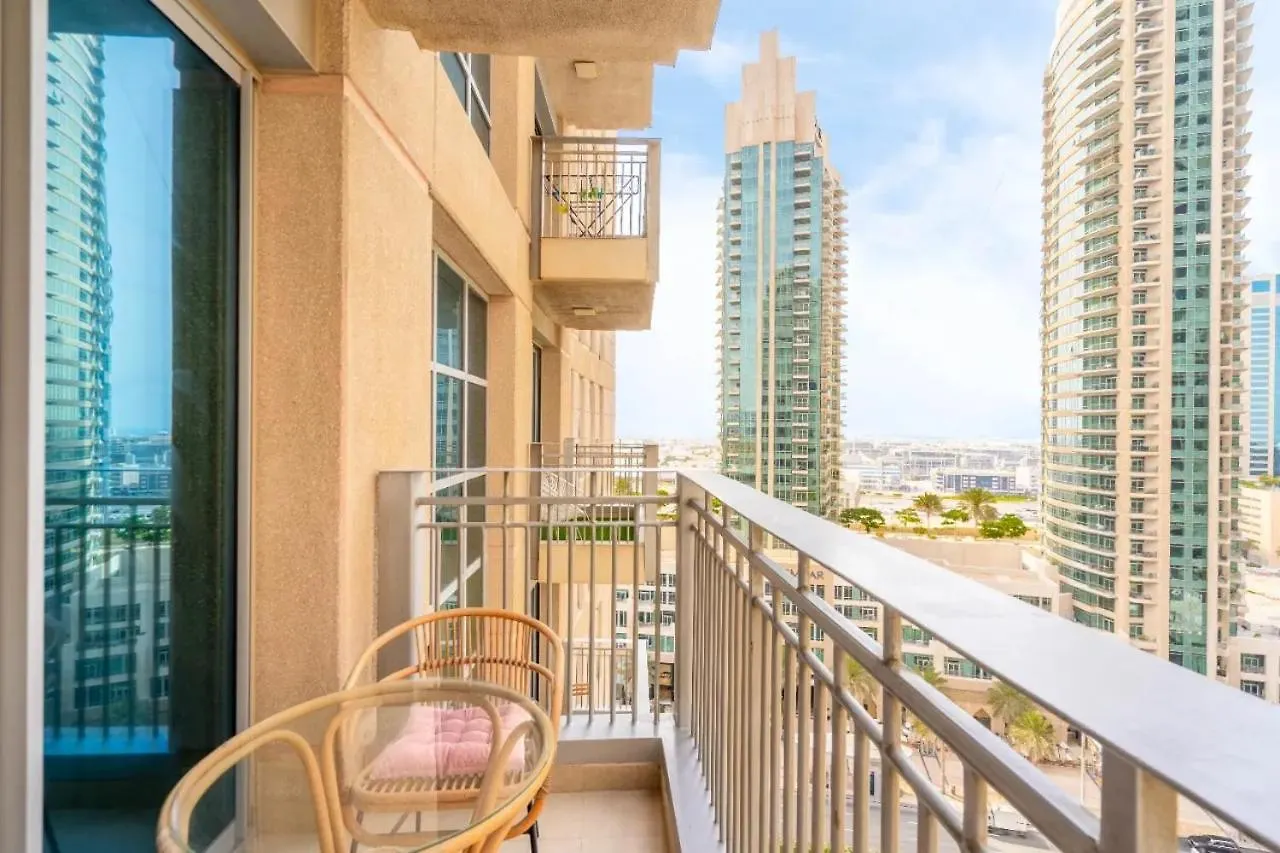 Luxury 1Bed Apartment Steps Away From Burj Khalifa 두바이
